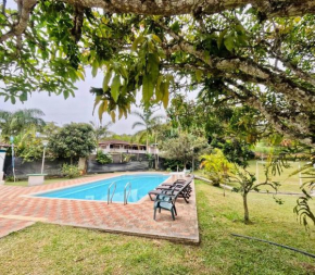finca de descanso y recreacion, fogata,piscina.